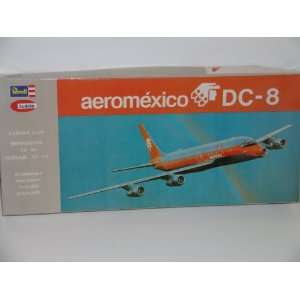  Aeromexico DC 8 Airliner   Plastic Model Kit Toys & Games