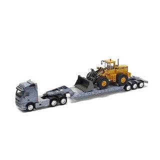   50 O Scale Volvo Fh12 Tractor With Volvo L150C On Lowboy Trailer