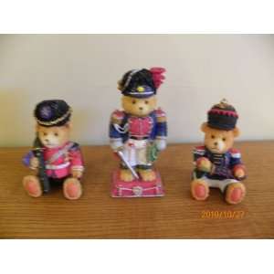  3 The treasury toy solders porcelain bears Toys & Games