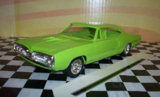   scale 1970 dodge coronet hardtop color of the model lime model comes