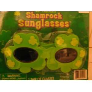  St. Patricks Shamrock Sunglasses Toys & Games