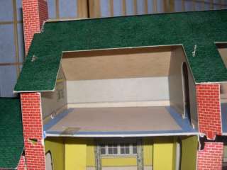 VINTAGE BUILT RITE No. 204 DOLL HOUSE TWO STORY STURDY CARD BOARD 