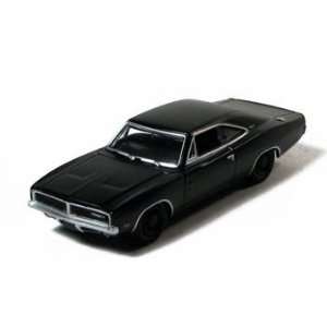   Dodge Charger R/T 164 GreenLight Black Bandit Series Toys & Games