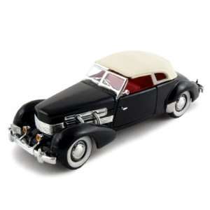  1937 Cord 812 Supercharged Diecast Model Car 1/32 Black 