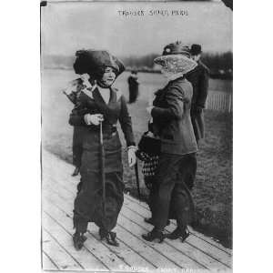    trouser skirt,Paris,March 1911,umbrella,hats,purse