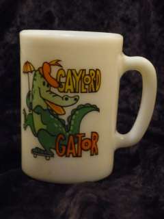 Gaylord Gator White Milk Glass Mug by Avon Collectibles  