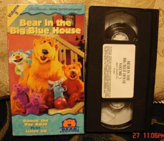   in the Big Blue House Dancin The Day Away Vhs V.3 043396028319  