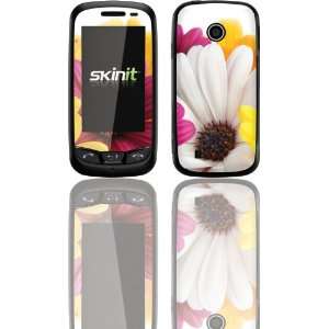  Skinit Daisies Vinyl Skin for LG Cosmos Touch Electronics