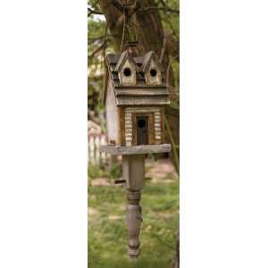  Rustic Woodland Birdhouse 