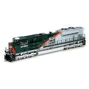  HO SD70ACe w/DCC & Sound, UP/WP Heritage #1983 Toys 