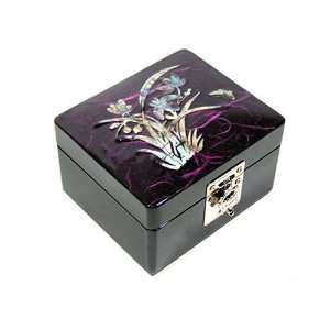  Silver J Wooden lacquer jewellery box, trinket case with 