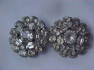 Vintage Weiss Rhinestone Earrings  Clip On  