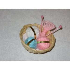  Mini Knitting Basket with Yarn Arts, Crafts & Sewing