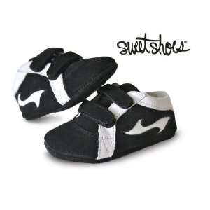    Sweet Skate Shoes Waves in Black   Size 6 12moths (5) Baby
