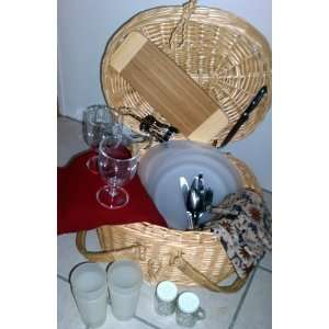  Large Oval Wine Picnic Basket for 4 