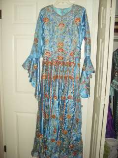   Arabian Bridal Wedding Henna Metallic Blue or Sage Green Thobe Dress