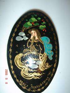 RUSSIAN LACQUER HAND PAINTED WOMEN IN LOVE PIN SIGNED  