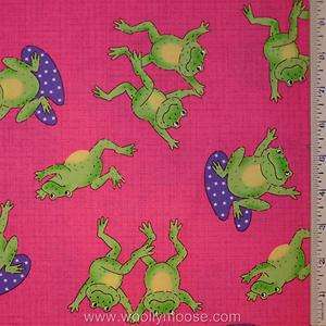    LARGE Green Frogs HOT PINK w/ LILLY PADS Quilt Fabric 1/2 YD  