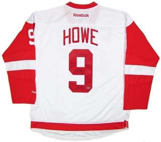   Howe Autographed White Detroit Red Wings Jersey (UDA COA)  