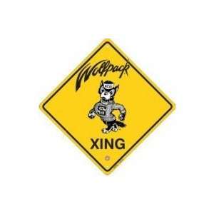 North Carolina State Wolfpack Metal Crossing Sign Kitchen 