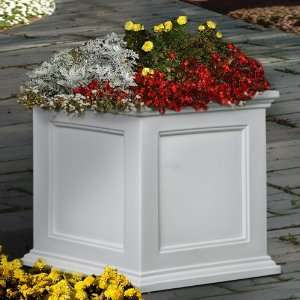  Fairfield Sub Irrigated 20 Inch Patio Planters in White 