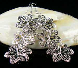 Silver pl Shiny Pretty Flower NEW Dangle Earring g346  