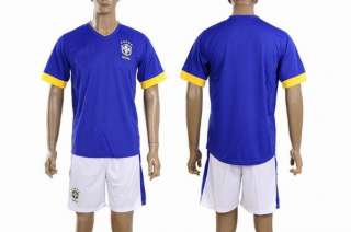 Soccer Uniform PUMAS UNAM Size LARGE  