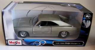1969 DODGE CHARGER 125 Scale Diecast Model Car Maisto Special Edition 