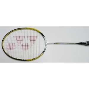  B 700 MDM YONEX Badminton Racquet