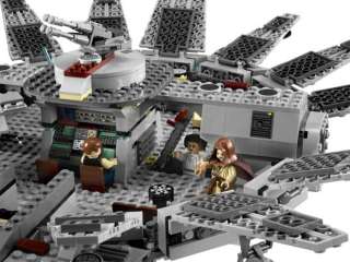  LEGO Star Wars Millennium Falcon 7965 Toys & Games