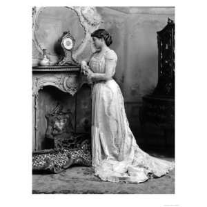  Lillie Langtry Giclee Poster Print