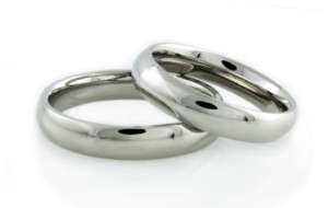 Personalized His&Hers Stainless Steel Wedding Ring Set  