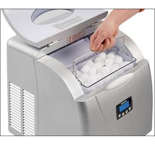 DANBY DESIGNER PORTABLE ICE MAKER COUNTERTOP MACHINE WITH LCD DISPLAY 