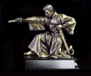 KUNG FU SAMURAI SWORD Martial Arts figurine, statue is handsome.