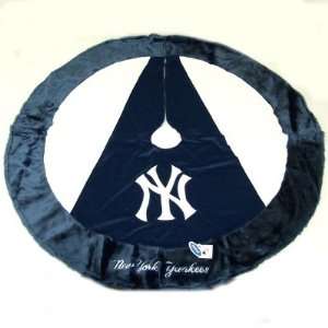   Collectibles 54 Holiday Tree Skirt   Yankees